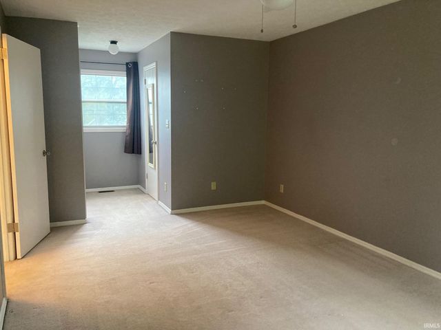 3871 S Laurel Court, Bloomington, IN 47401