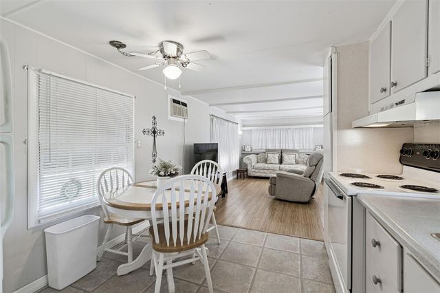 12674 SEMINOLE BOULEVARD C35, Largo, FL 33778