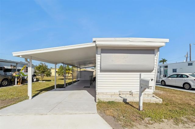 12674 SEMINOLE BOULEVARD C35, Largo, FL 33778