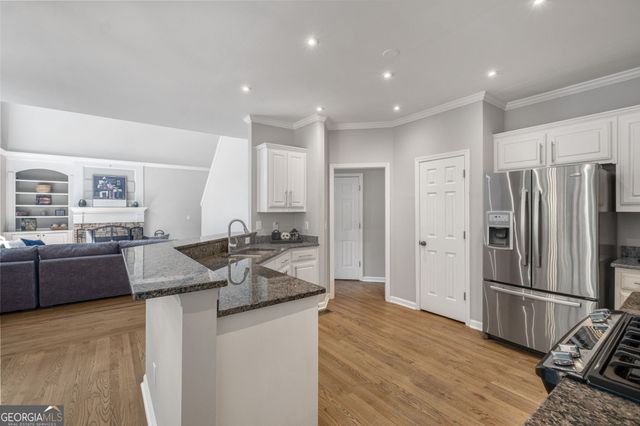 3060 Burlingame Drive, Roswell, GA 30075