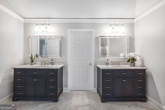 3060 Burlingame Drive, Roswell, GA 30075