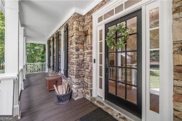 3060 Burlingame Drive, Roswell, GA 30075