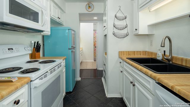 7711 Callaghan Rd Apt 714, San Antonio, TX 78229