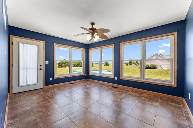 798 S 400 W, Hebron, IN 46341