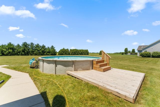 798 S 400 W, Hebron, IN 46341
