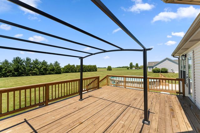 798 S 400 W, Hebron, IN 46341