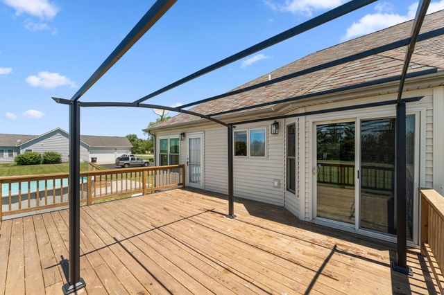 798 S 400 W, Hebron, IN 46341