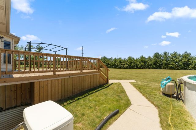 798 S 400 W, Hebron, IN 46341