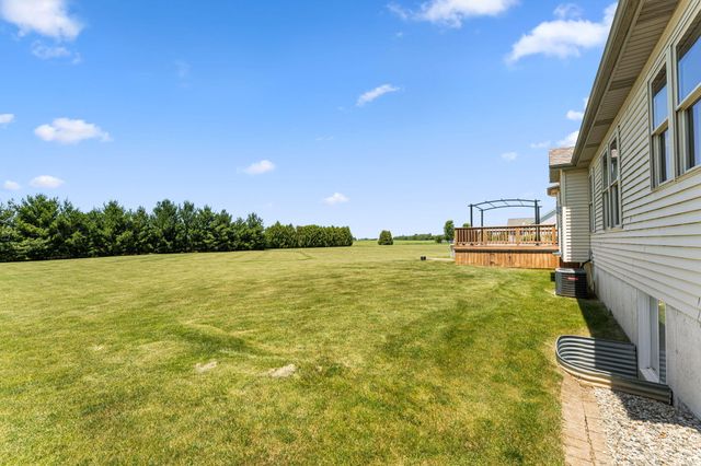 798 S 400 W, Hebron, IN 46341
