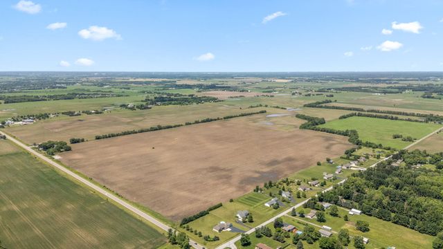 798 S 400 W, Hebron, IN 46341