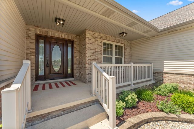 798 S 400 W, Hebron, IN 46341