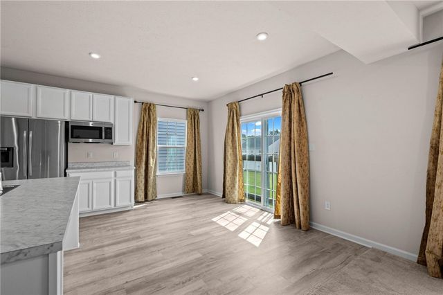 169 Cresting Road, Fairborn, OH 45324
