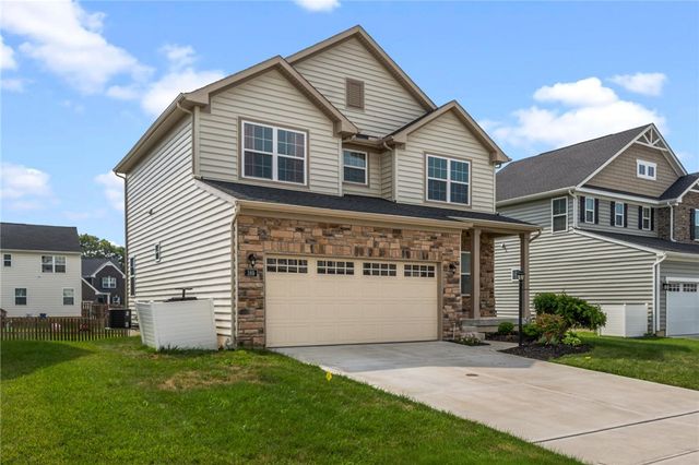 169 Cresting Road, Fairborn, OH 45324