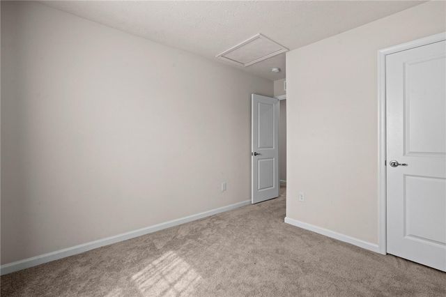 169 Cresting Road, Fairborn, OH 45324