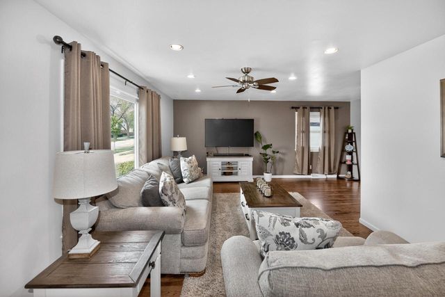 8810 W Petersik STREET, Milwaukee, WI 53224