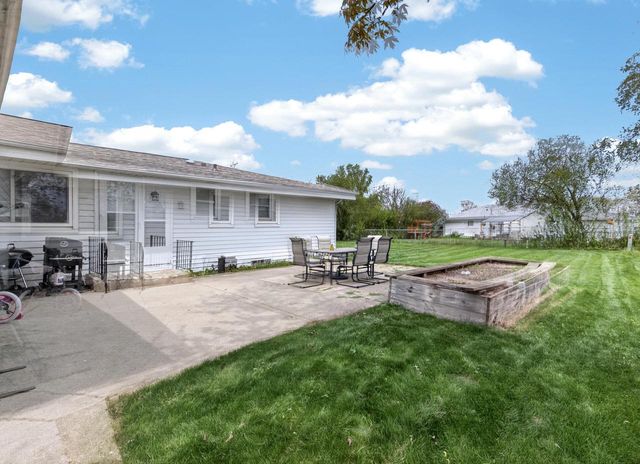 8810 W Petersik STREET, Milwaukee, WI 53224