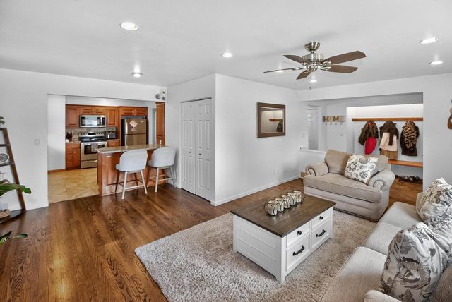 8810 W Petersik STREET, Milwaukee, WI 53224