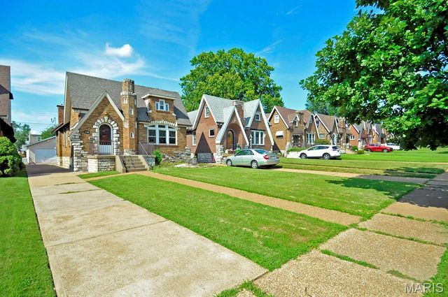 6739 Oleatha Avenue, St Louis, MO 63139