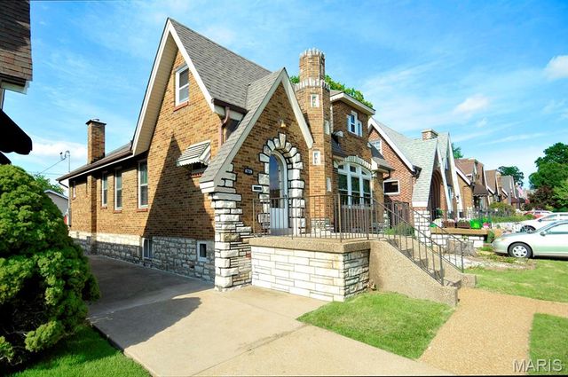6739 Oleatha Avenue, St Louis, MO 63139