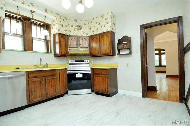 6739 Oleatha Avenue, St Louis, MO 63139