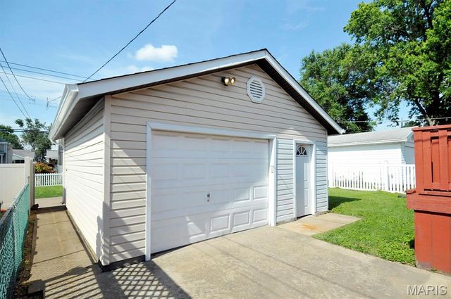 6739 Oleatha Avenue, St Louis, MO 63139