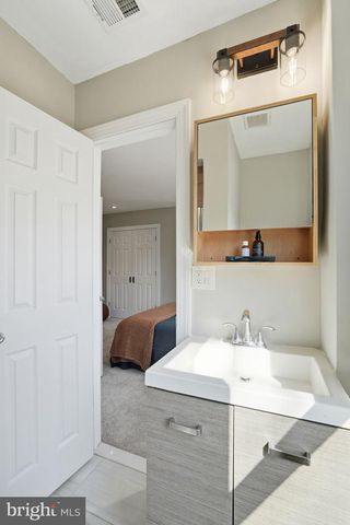 4222 34TH ST, Mount Rainier, MD 20712