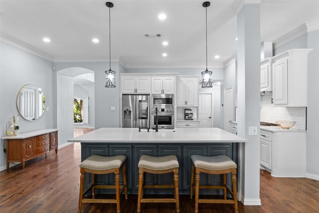 506 Moorgate Court, Grand Prairie, TX 75052