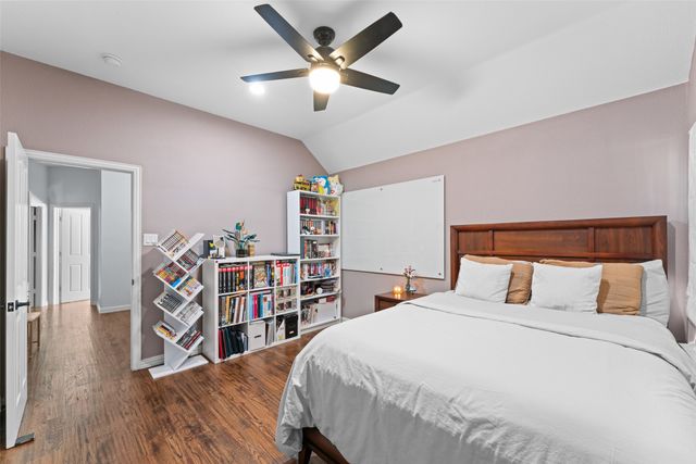 506 Moorgate Court, Grand Prairie, TX 75052
