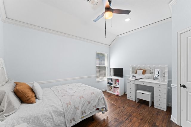 506 Moorgate Court, Grand Prairie, TX 75052