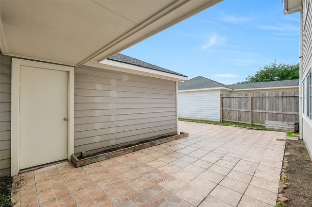 6243 Settlers Lake Circle W, Katy, TX 77449