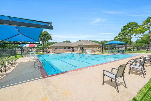 6243 Settlers Lake Circle W, Katy, TX 77449