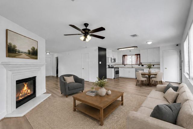 6243 Settlers Lake Circle W, Katy, TX 77449