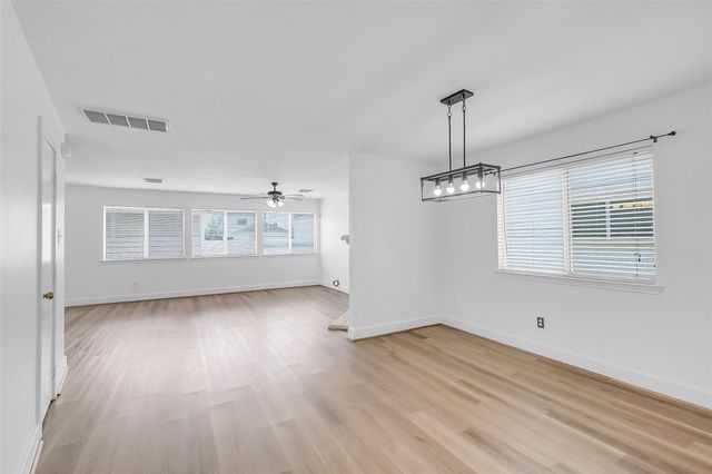 6243 Settlers Lake Circle W, Katy, TX 77449