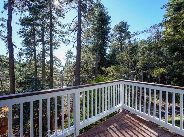 810 W Victoria Court, Lake Arrowhead, CA 92352
