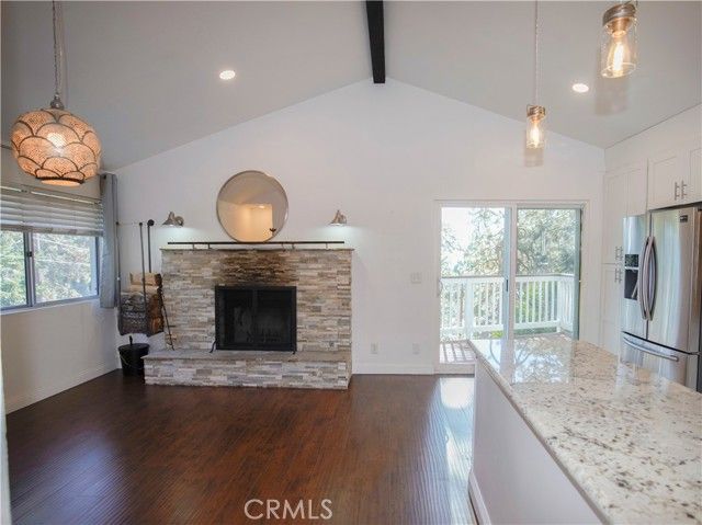 810 W Victoria Court, Lake Arrowhead, CA 92352