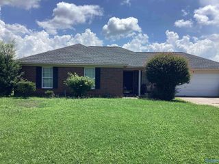 521 Shady Lane, Hazel Green, AL 35750