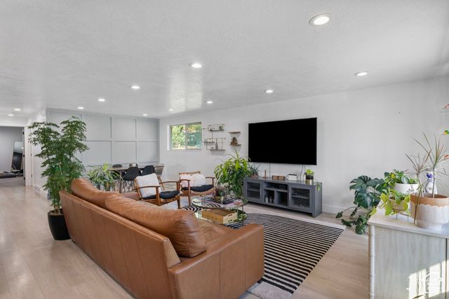 2615 E CAMILLE CIR, Holladay, UT 84124