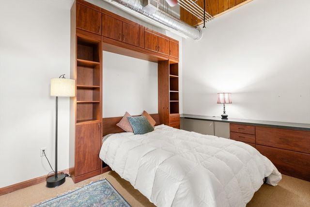 130 John Street 303, Lowell, MA 01852