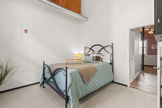 130 John Street 303, Lowell, MA 01852