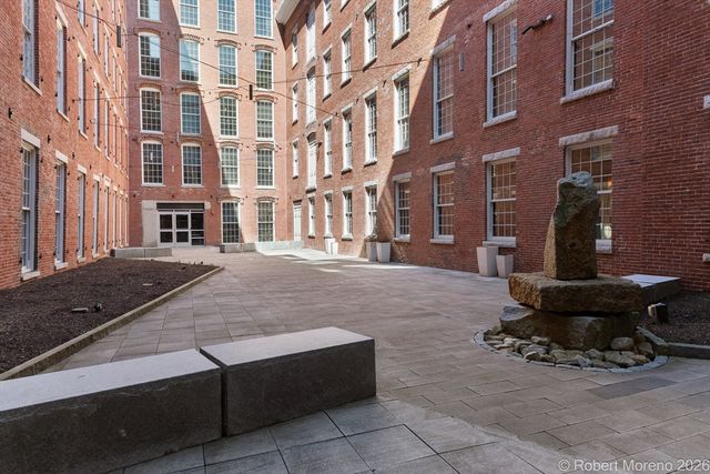 130 John Street 303, Lowell, MA 01852