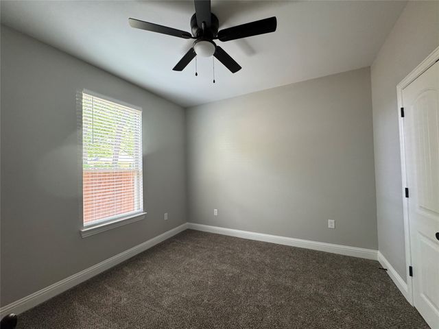 205 W Elm Street, Alvarado, TX 76009