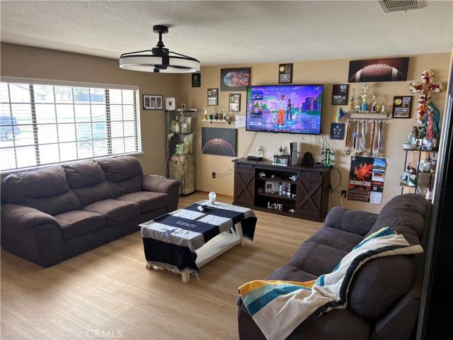 4050 Bordeaux Lane, Hemet, CA 92544