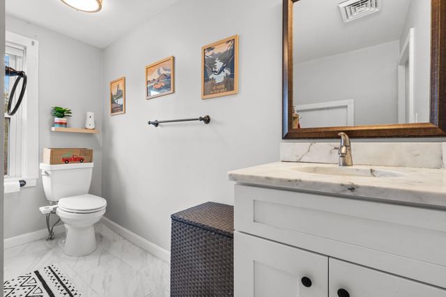 1 Beane Island Road, Candia, NH 03034