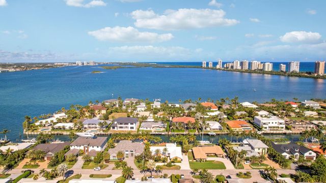 1080 Fairview Lane, Singer Island, FL 33404