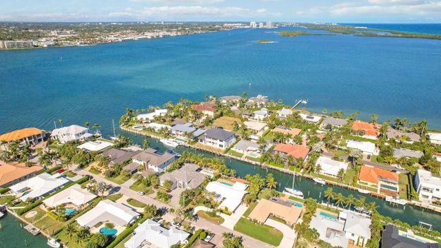 1080 Fairview Lane, Singer Island, FL 33404