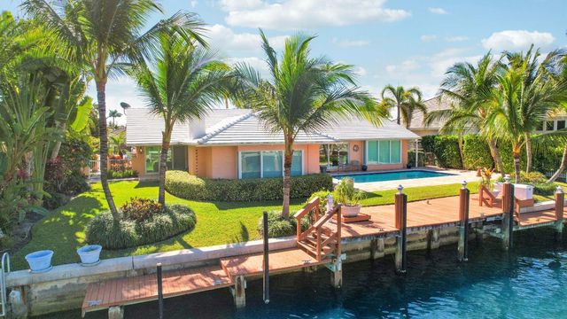 1080 Fairview Lane, Singer Island, FL 33404