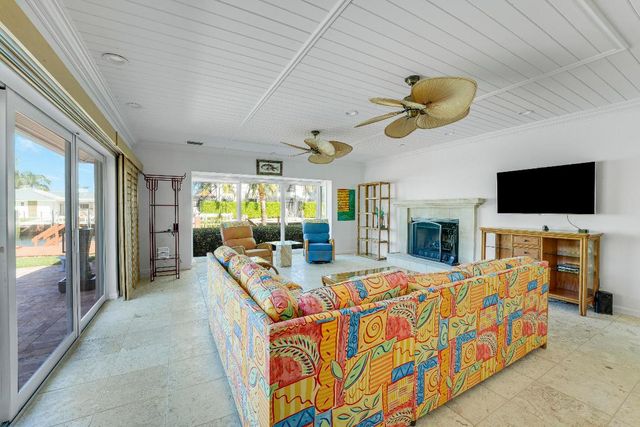 1080 Fairview Lane, Singer Island, FL 33404