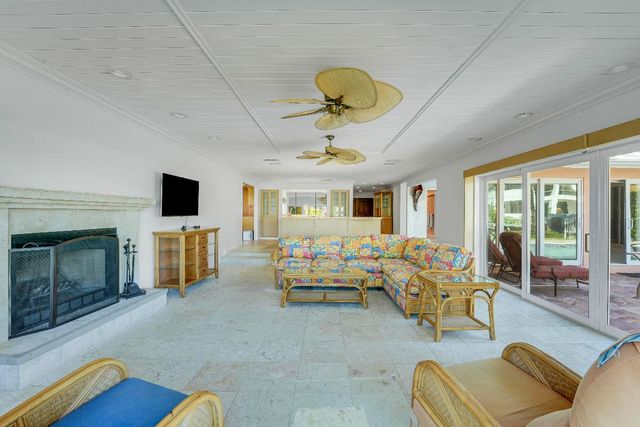 1080 Fairview Lane, Singer Island, FL 33404