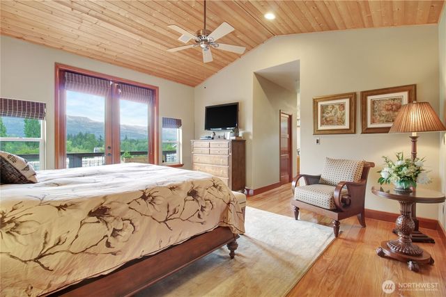 15892 Larson Lane, Mount Vernon, WA 98273