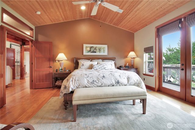 15892 Larson Lane, Mount Vernon, WA 98273